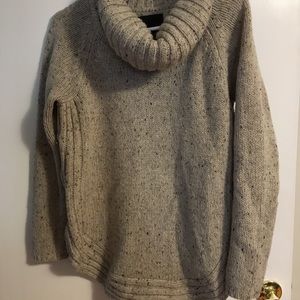 Great condition Cynthia Rowley sweater